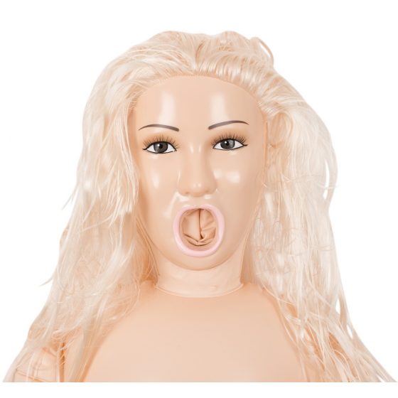 Tessa - pripučiama guminė lėlė su 3D veidu